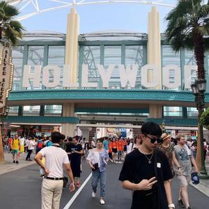 小舞婬荡的玉腿翘起漫画
